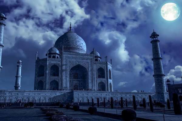 moonlight tour of tajmahal